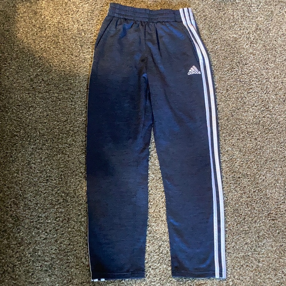 Boys medium adidas pants  (10/12)